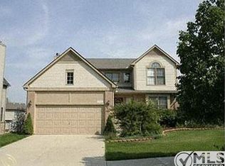 43168 Sandstone Dr, Novi, MI 48377