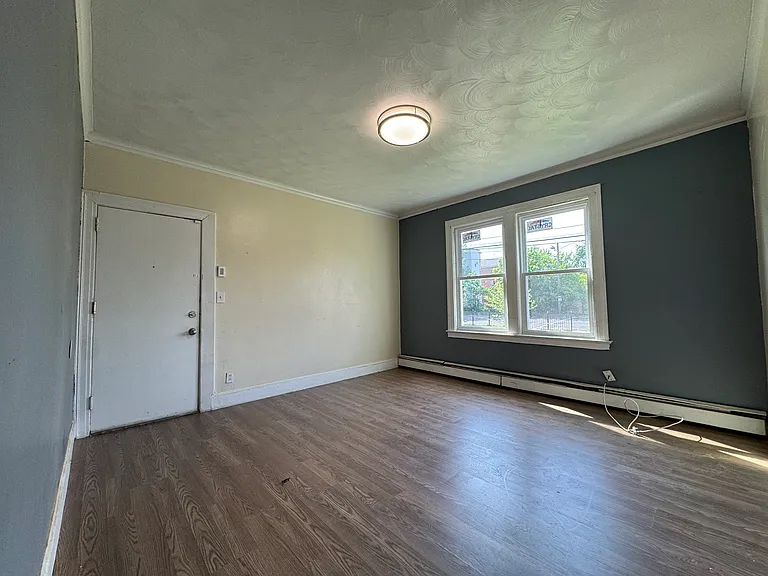 14 Standish St #1W — Photo 1