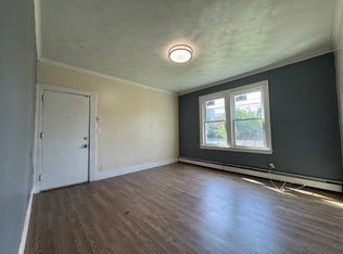 14 Standish St APT 1W, Hartford, CT 06114