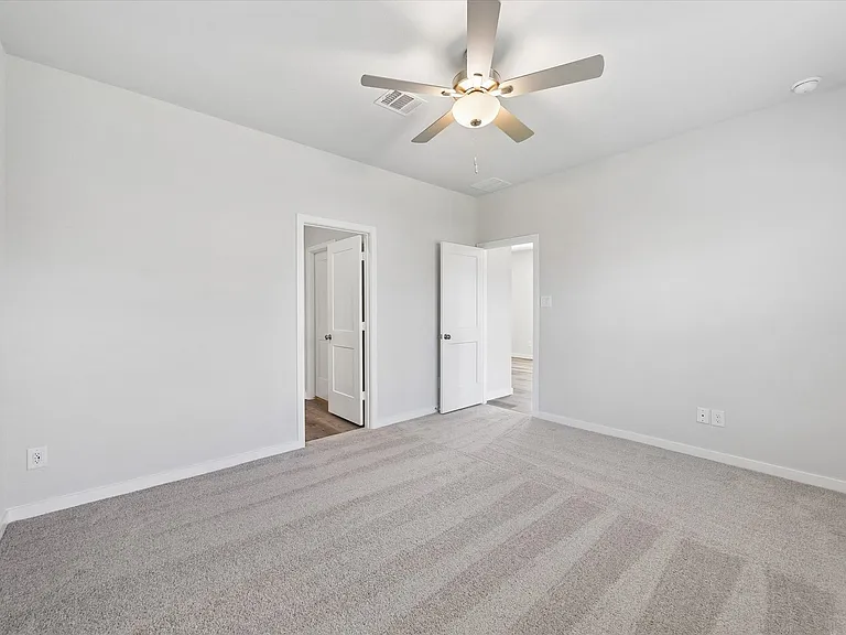 11605 Whirlaway Dr — Photo 11