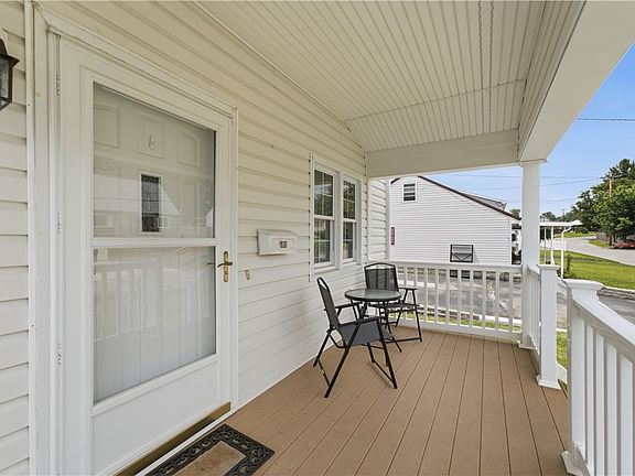 4th image of 508 Arizona Dr