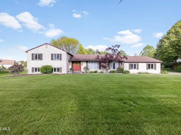 794 Fairway Dr, Wauseon, OH 43567