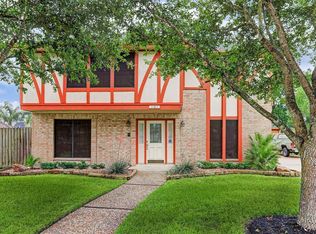 1107 Middlecreek St, Friendswood, TX 77546