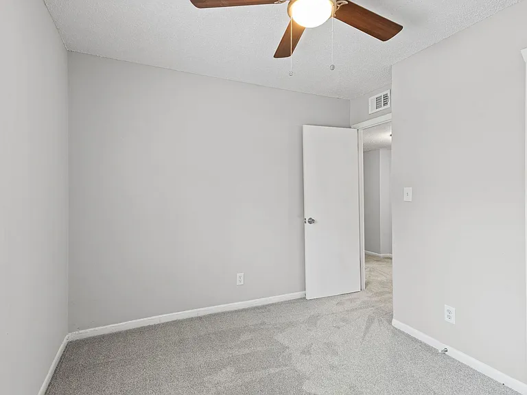 Redwood Village Townhomes — Photo 20