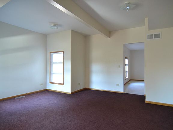 3rd image of 109 Linden Ave