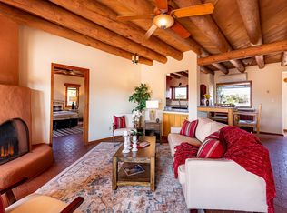 19 Valencia Loop, Santa Fe, NM 87508