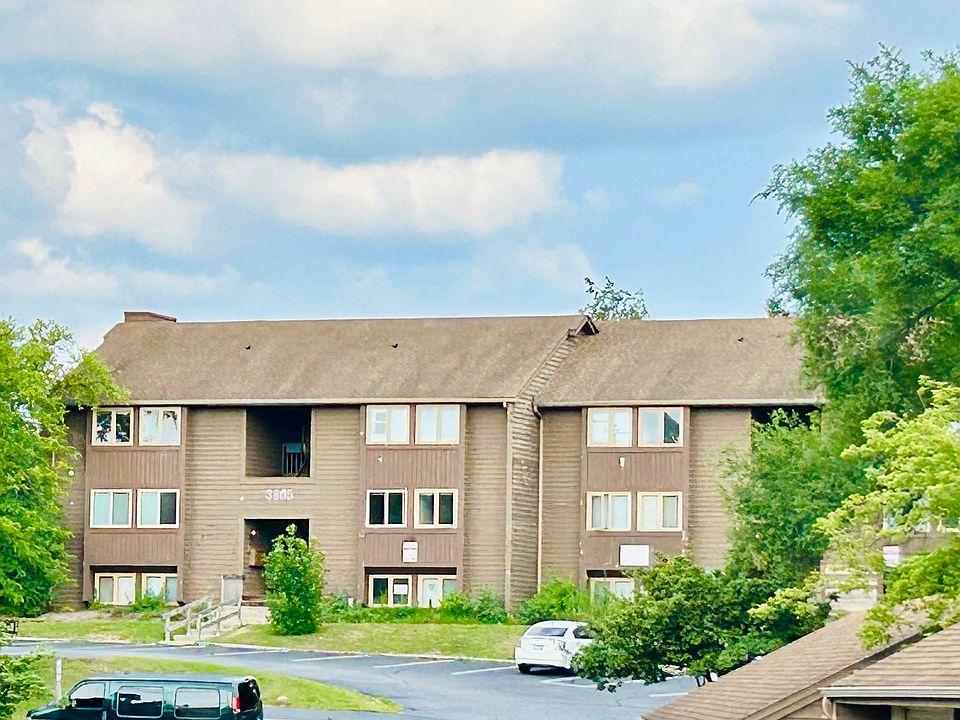 1st image of 3803-3821 Sage Dr #B