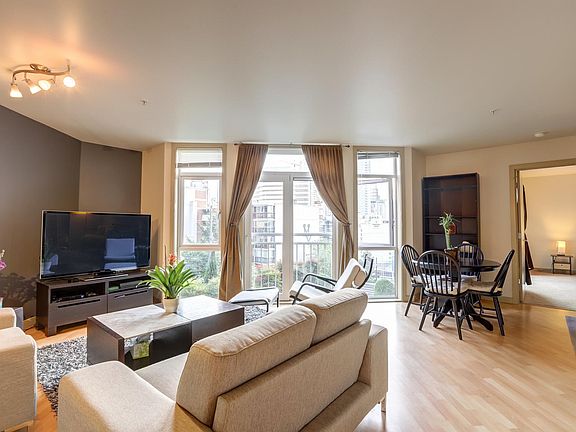 2nd image of 103 Bellevue Ave E APT 209