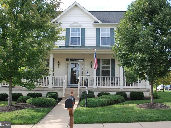 10 Cooper Run St, Lovettsville, VA 20180