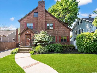 30 Lincoln Street, Babylon, NY, 11702