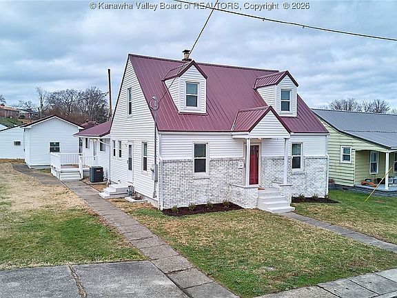 2nd image of 719 Hansford St