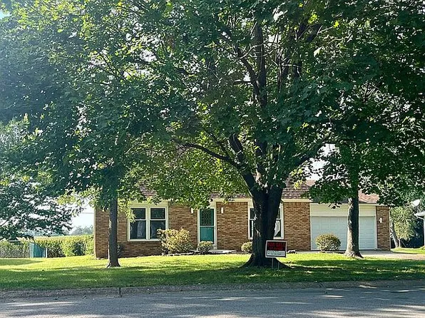 335 Hillside Dr, Hartford City, IN 47348