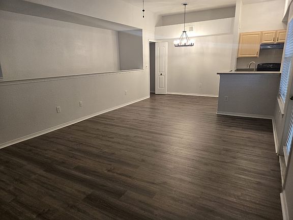 2nd image of 404 Summit Ridge Pl APT 208