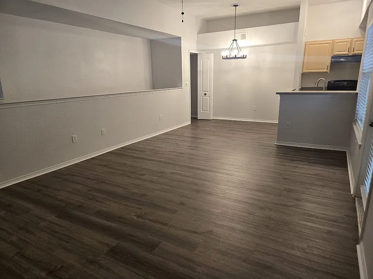 404 Summit Ridge Pl #208 — Photo 2