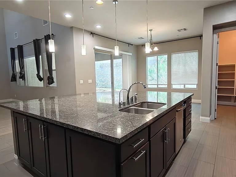 2868 Josephine Dr — Photo 13