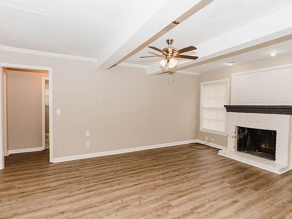5th image of 2780 Hall Dr SE