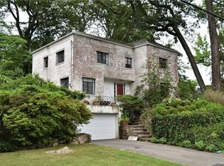 29 Iselin Ter, Larchmont, NY 10538