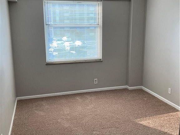 4th image of 11850 Edgewater Dr APT 209