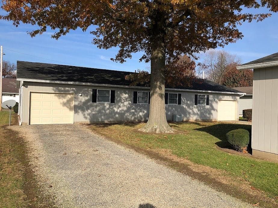 1st image of 854 Bellevue Ave