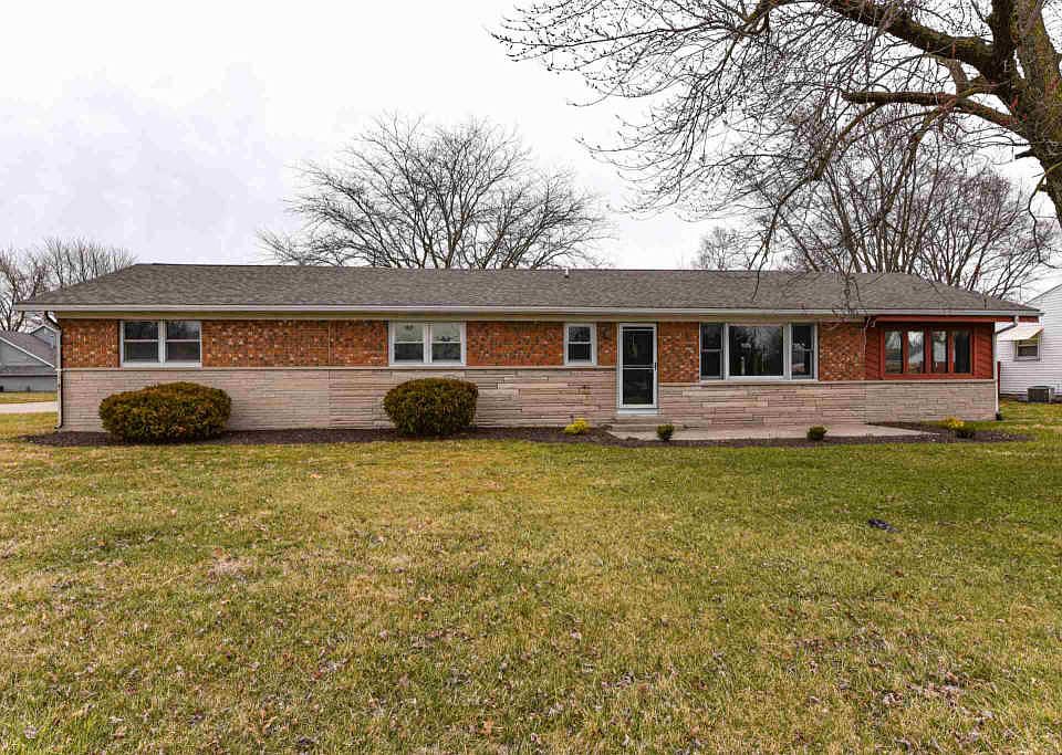 1st image of 615 N Creasy Ln