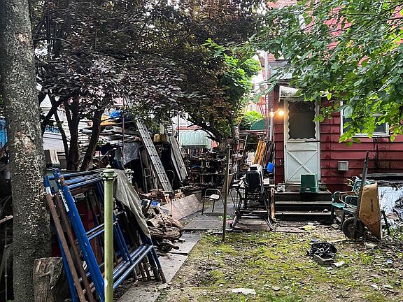 4th image of 4815 N Fairhill St