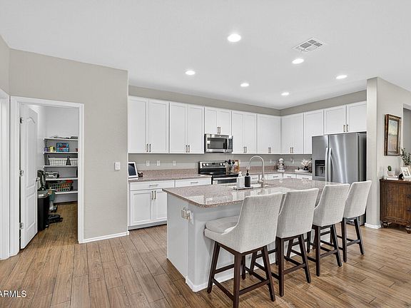 4th image of 5054 E HALIFAX Street