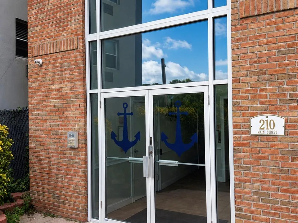 210 Main St #2