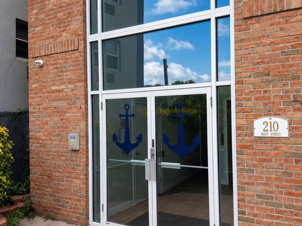 210 Main St APT 2