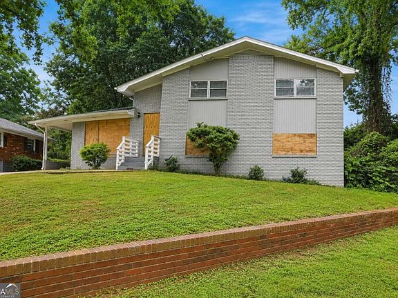 3rd image of 2572 Glenrock Dr