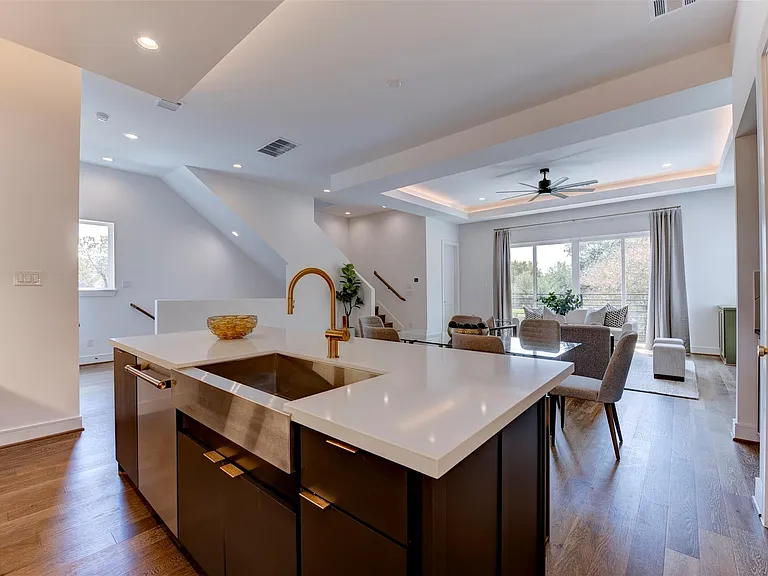 7120 Gary St #B — Photo 9