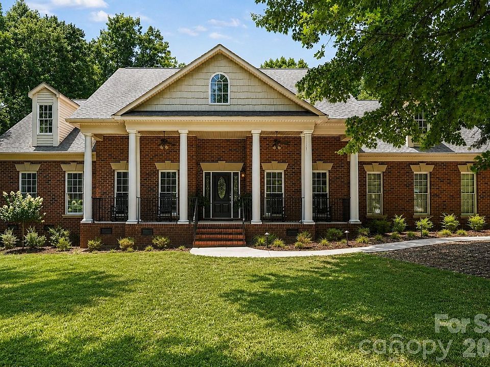 1st image of 3204 E Lawyers Rd