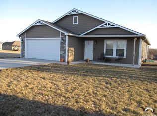 4041 SE Shiloh Ct, Topeka, KS 66542