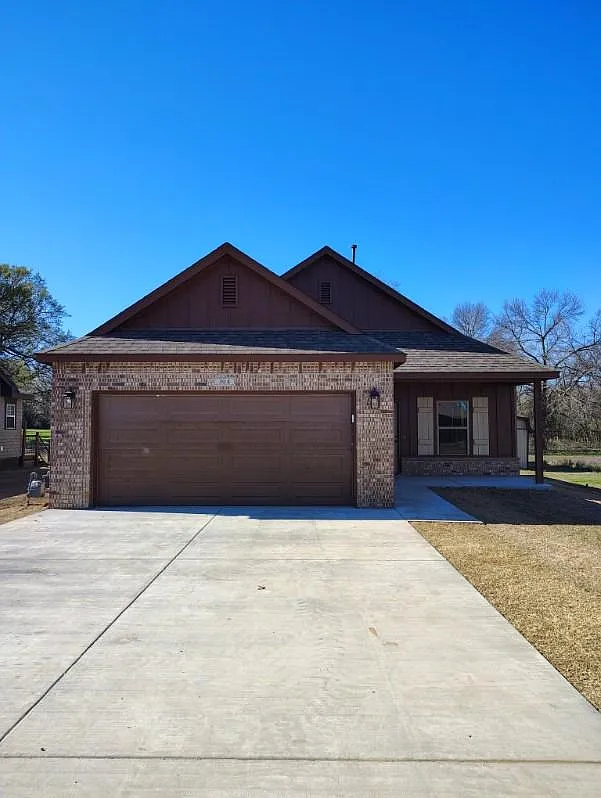 3 bed, 1500 sqft, $1,600 — Photo 1
