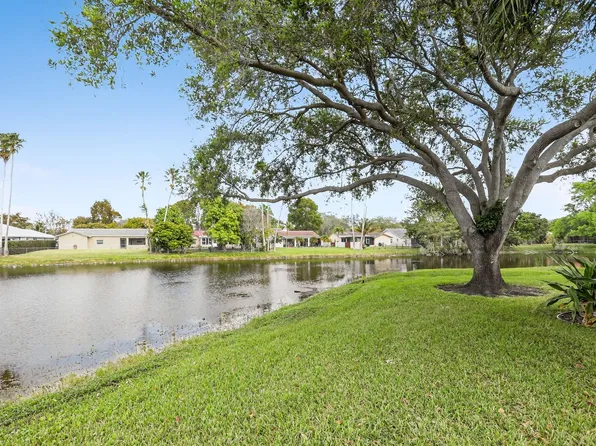 11477 NW 39th Court #307-1, Coral Springs, FL 33065