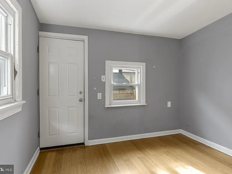 2803 Aramingo Ave — Photo 11