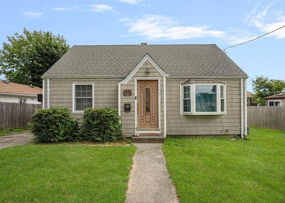 1st image of 10 Sidney Ave