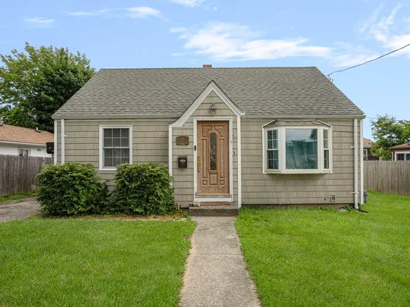 10 Sidney Ave, Swansea, MA 02777