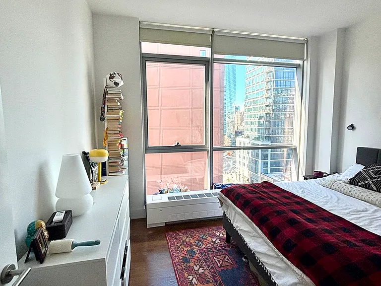26-26 Jackson Ave #903 — Photo 5