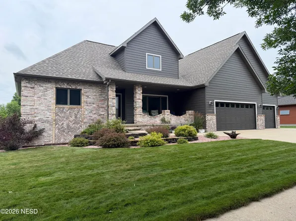 1505 12th Ave NE, Watertown, SD 57201
