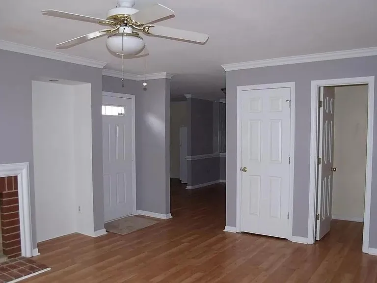 209 Amersham Dr #G — Photo 19
