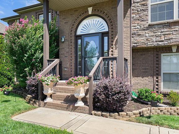 2nd image of 1509 Hattie Ln