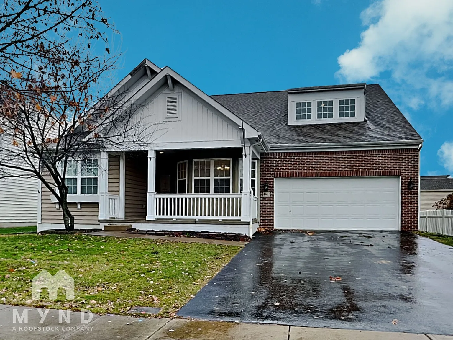 3 bed, 2.0 bath, 2573 sqft, $2,925 — Photo 1