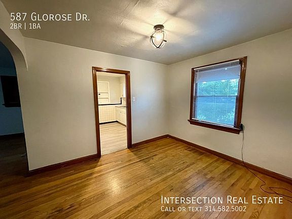 3rd image of 587 Glorose Dr