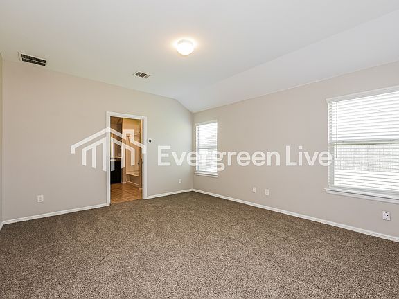 4th image of 501 Vickie St