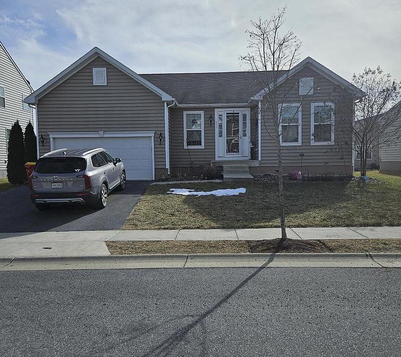 1st image of 128 Sparkling Brook Rd