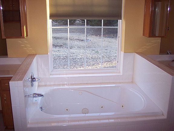 jetted tub