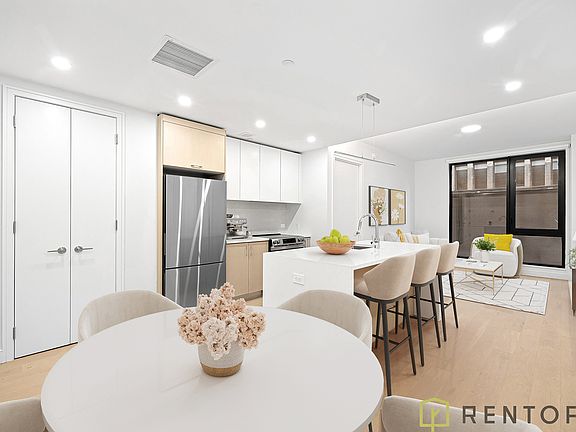 2nd image of 554 W 46th St #213