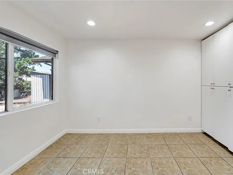 10163 Petit Ave — Photo 19