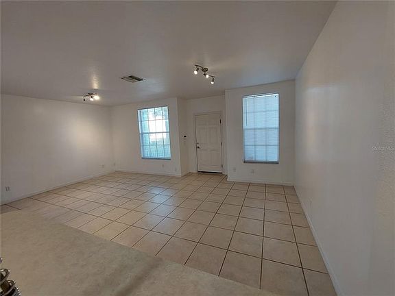 3rd image of 3521 Red Rock Dr