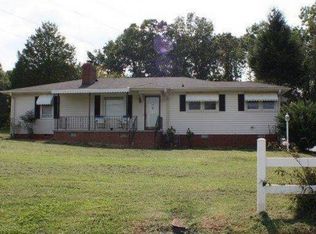 55 Old Wagon Rd, Greer, SC 29651